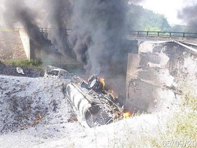 Tin tức trong ngày - Cao tốc Hà Nội - Lào Cai bị "đứt", dự kiến 2 tháng mới thông tuyến