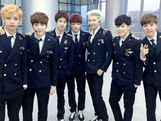 Giải trí - "Ronaldo Hàn Quốc" giúp sao Hàn được miễn nhập ngũ?