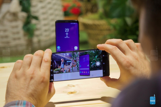 So sánh hai &#34;người khổng lồ&#34;: Sony Xperia XZ3 và Galaxy S9+ - 4