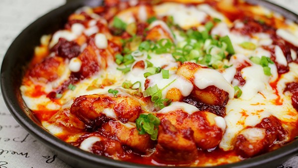 Cách nấu mì gà cay phô mai ngon đúng chuẩn ngoài hàng - 1