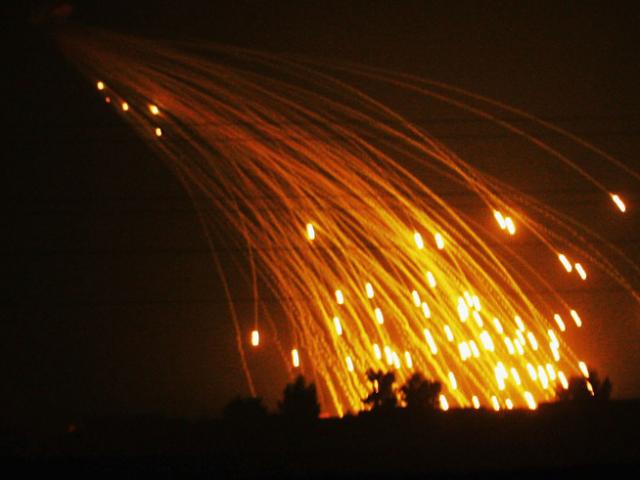 Thế giới - Nga tố chiến đấu cơ Mỹ ném bom ngôi làng Syria bằng vũ khí bị cấm