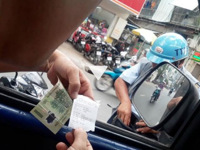 Tin tức trong ngày - Vụ bòn rút phí đậu ôtô ở TP HCM: Sẽ xử lý nghiêm cán bộ vi phạm