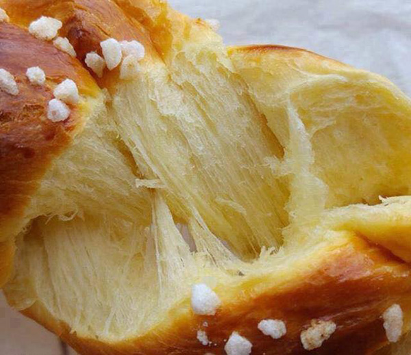 Đi tìm chiếc bánh mì hoa cúc Pháp ngon đúng điệu giữa lòng Sài thành - 3