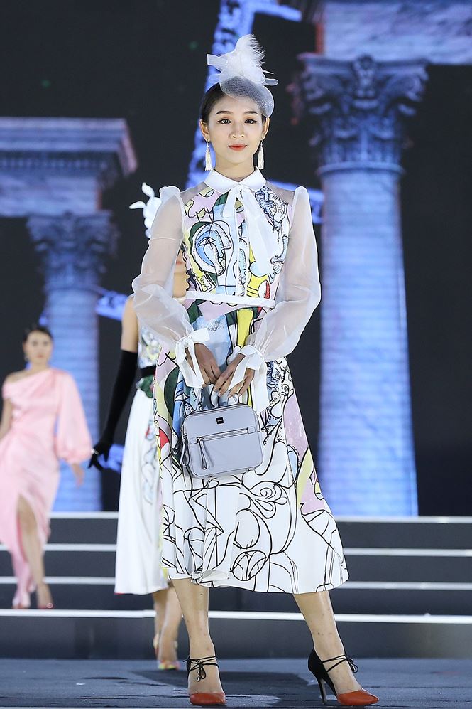 Thí sinh Hoa hậu Việt Nam chuẩn bị gì cho đêm chung kết - 3