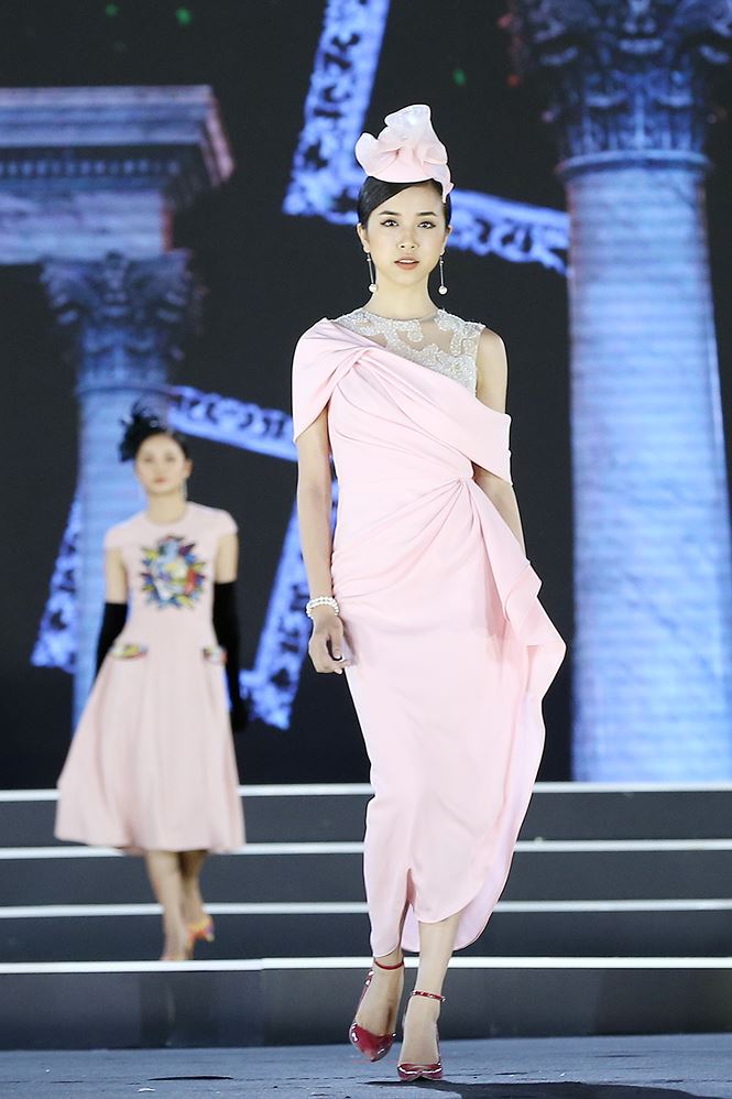 Thí sinh Hoa hậu Việt Nam chuẩn bị gì cho đêm chung kết - 1