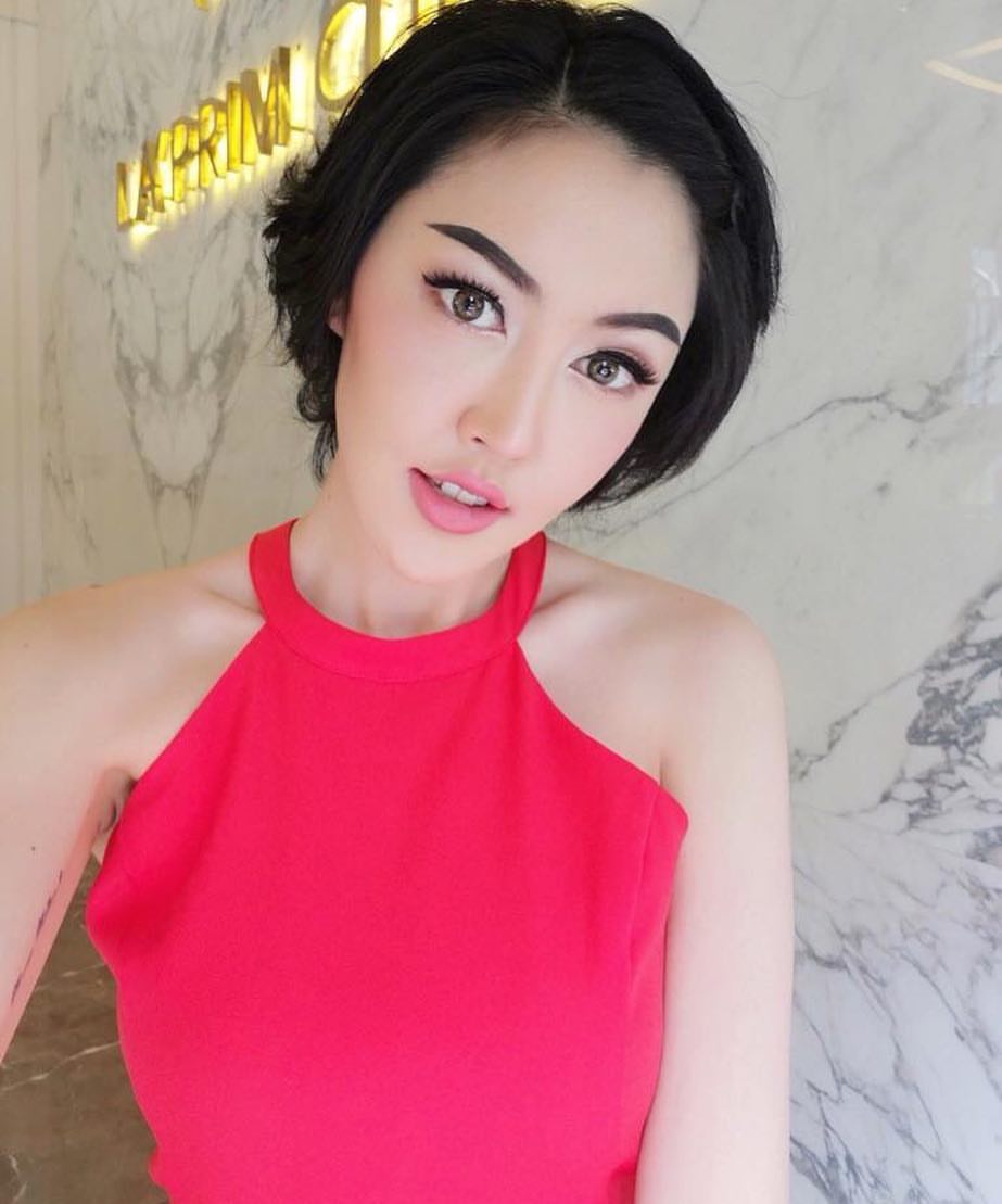 Người đẹp gợi cảm giỏi giang là thế lại uống thuốc tự vẫn - 7