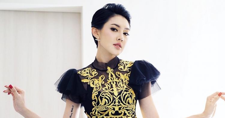 Người đẹp gợi cảm giỏi giang là thế lại uống thuốc tự vẫn - 5