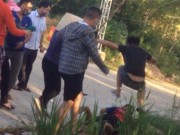 Tin tức trong ngày - Xác minh clip nhóm thanh niên bịt mặt hành hung người dân chặn xe chở rác