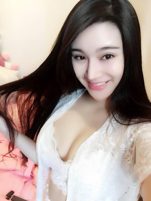 Hot girl khiến Cao Thái Sơn nghẹt thở khi nghe tin bị ung thư là ai? - 2