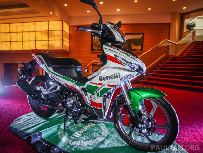 2019 Benelli RFS150i Limited Edition mới ra mắt tại thị trường Malaysia. Đối thủ chính của mẫu xe này chính là Yamaha Exciter và Honda Winner.