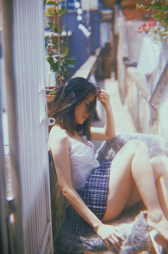 Nội y nào cho những bộ đồ &#34;gái hư&#34; của Chi Pu? - 6