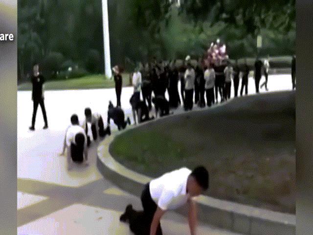 Media - Hình phạt kỳ quái dành cho nhân viên của doanh nghiệp Trung Quốc