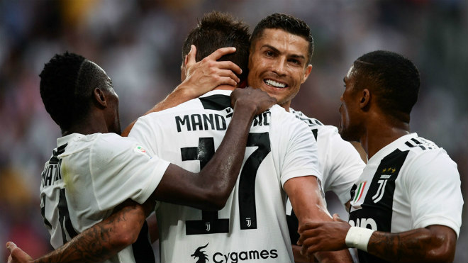 Ronaldo đối mặt 4 trận &#34;tịt ngòi&#34;: Cả Serie A ngăn &#34;đại pháo&#34; khai hỏa - 2