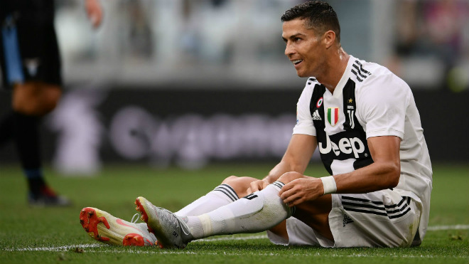 Ronaldo đối mặt 4 trận &#34;tịt ngòi&#34;: Cả Serie A ngăn &#34;đại pháo&#34; khai hỏa - 1