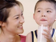 Sức khỏe đời sống - Phụ huynh lo sữa hết hạn vào trường học, Sở GD-ĐT Hà Nội nói gì?
