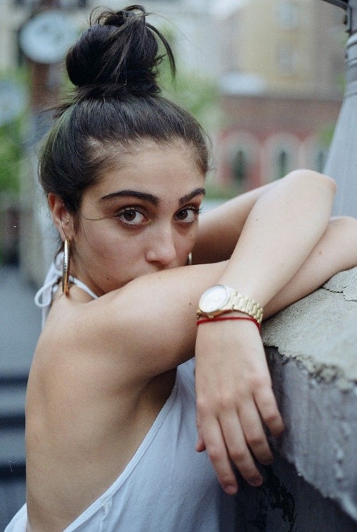 Phong cách táo bạo như mẹ của con gái Madonna - 8