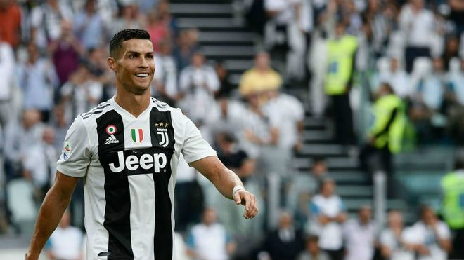 “Đại pháo” Ronaldo chờ khai hỏa: Juventus đổi chiến thuật, Serie A run rẩy - 1