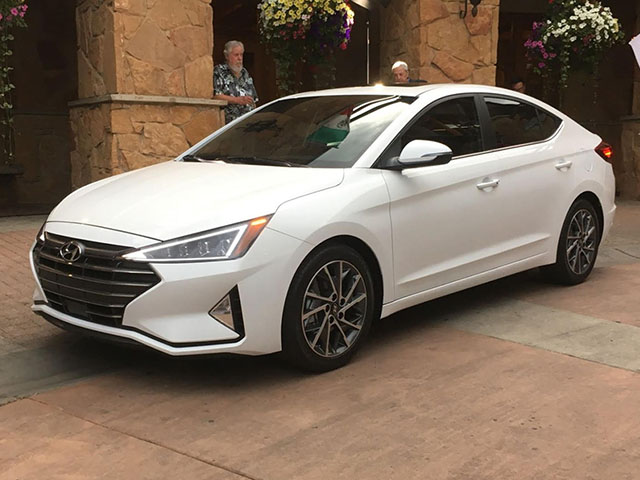 Ô tô - Hyundai Elantra 2019 công bố giá bán từ 17.100 USD tại Mỹ