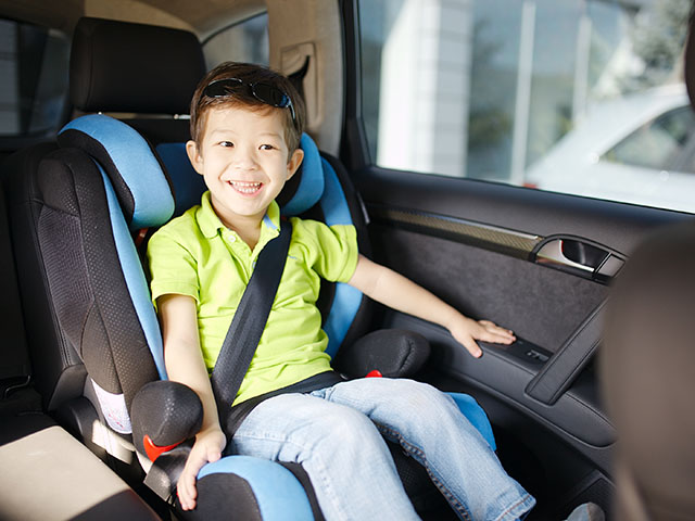 10 lưu ý cần nhớ khi chở trẻ em trên xe ôtô