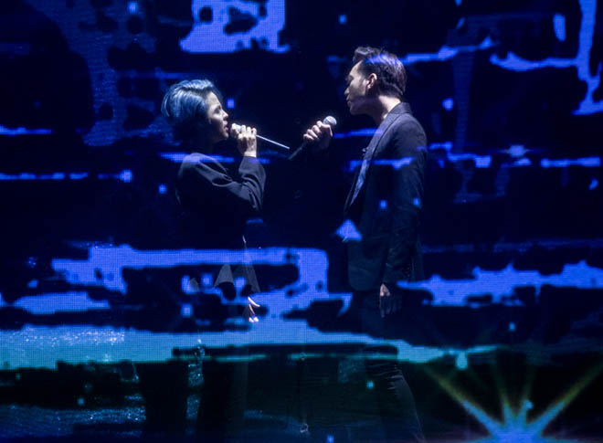 Hương Giang bối rối vì dự sự kiện trễ 1 tiếng rưỡi - 4