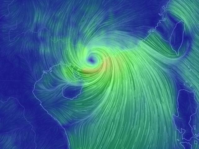 Bão MANGKHUT giật cấp 15 hoành hành Trung Quốc, miền Bắc mưa to