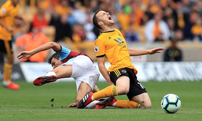 Wolverhampton - Burnley: Bắn phá khủng khiếp, 3 điểm ngọt ngào - 1