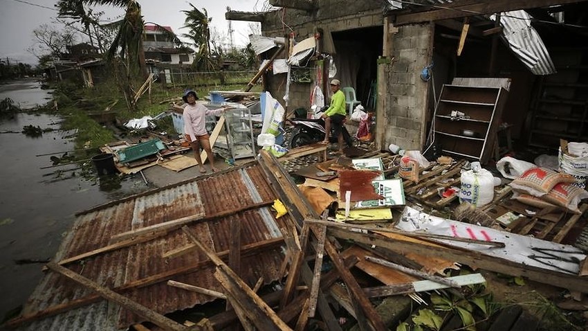 Ước tính 100 người thiệt mạng vì siêu bão Mangkhut ở Philippines - 1