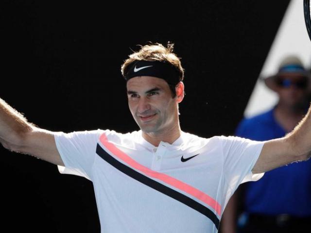 Khoảnh khắc hài hước: Người đẹp “uốn éo” vì Federer