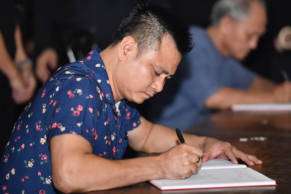 Cả làng hài khóc nghẹn tiễn "ông trùm phim Tết miền Bắc" về với đất - 6