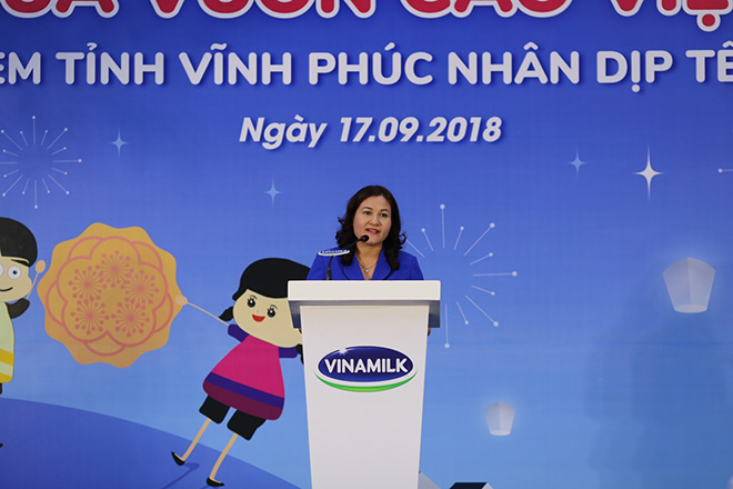 Quỹ Sữa Vươn Cao Việt Nam và Vinamilk trao 66.000 ly sữa cho trẻ em tỉnh Vĩnh Phúc - 1