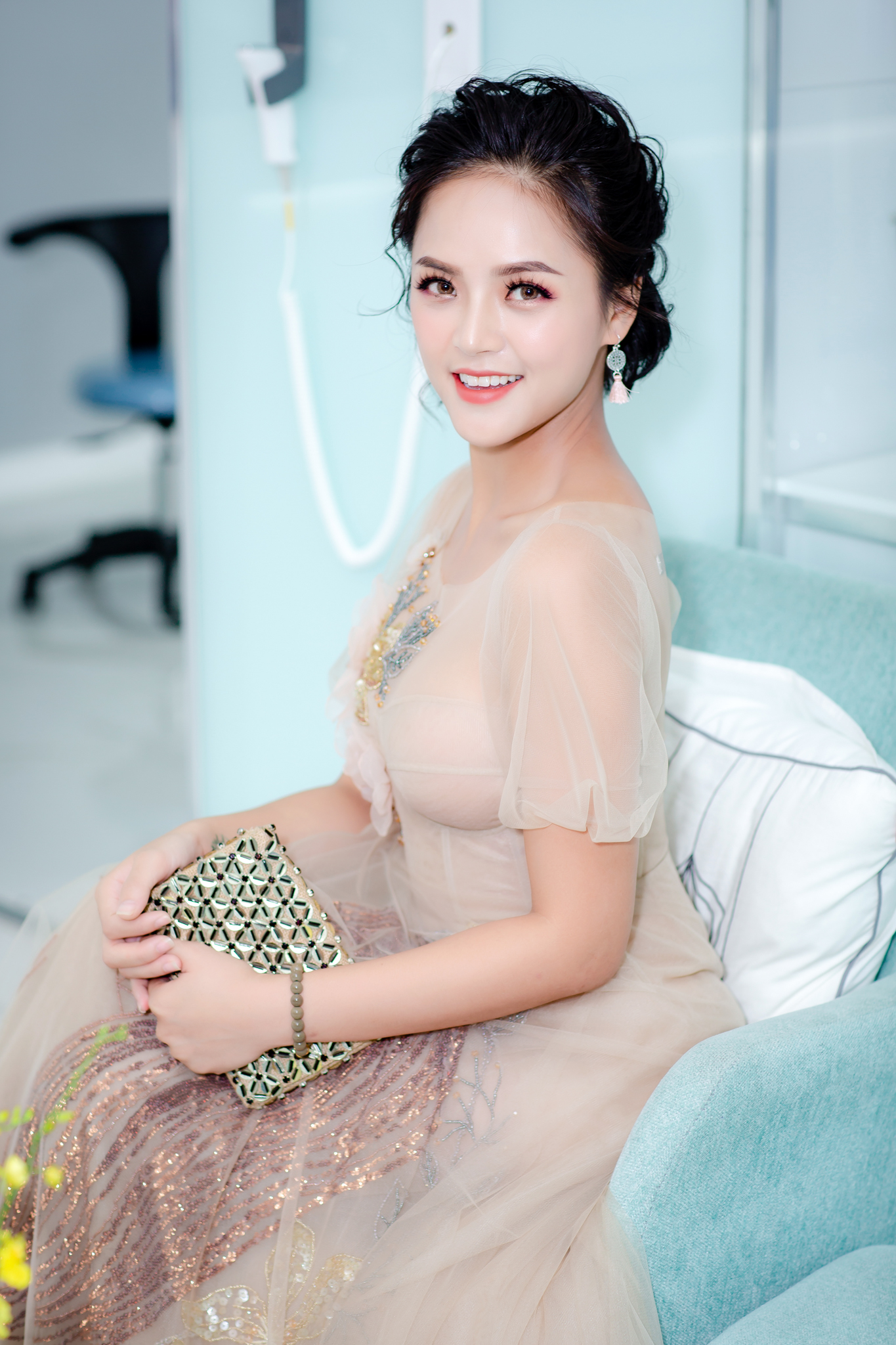 &#34;My Sói&#34; Thu Quỳnh tiết lộ chuyện vô quán bar học làm gái làng chơi - 3