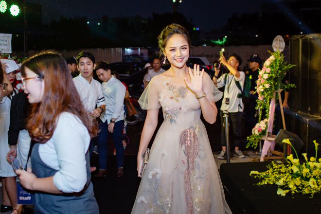 &#34;My Sói&#34; Thu Quỳnh tiết lộ chuyện vô quán bar học làm gái làng chơi - 2