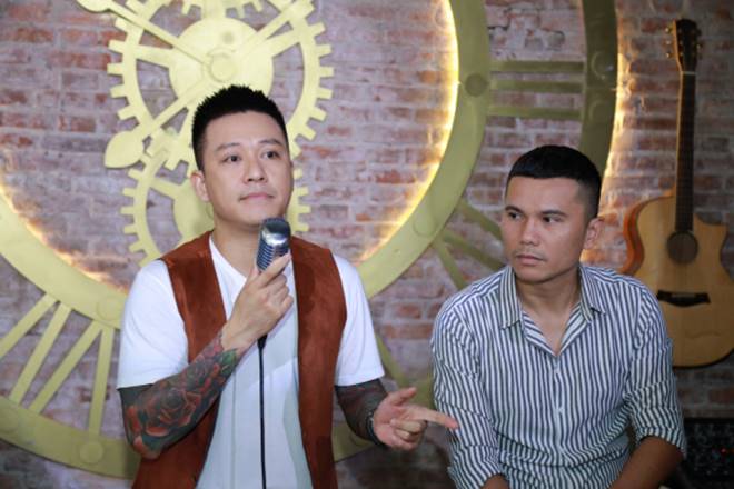 Tuấn Hưng âm thầm đi chùa nguyện cho con trai vượt qua điều này - 1