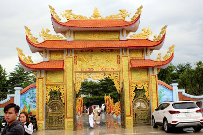 Cận cảnh đền thờ trăm tỷ được Hoài Linh xây để đón nghệ sĩ về giỗ Tổ - 3