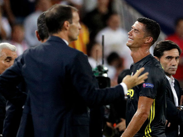 Ronaldo nhận thẻ đỏ cúp C1: Có bị treo giò 2 trận gặp MU – Mourinho?