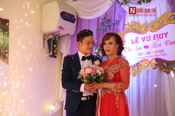 Cận cảnh đám cưới có “1-0-2” của cô dâu 62 tuổi lấy chồng 26 - 1