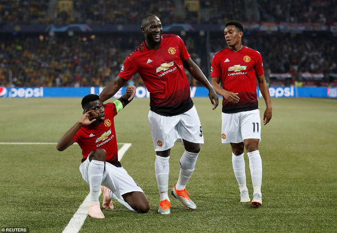 MU đại thắng cúp C1: Huyền thoại tâng bốc không ai sánh bằng Pogba - 1