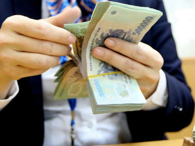 Tài chính - Bất động sản - Một lít xăng cõng bao nhiêu loại thuế phí?