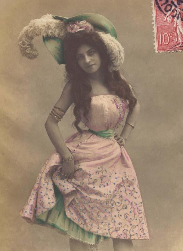 Lý do người đàn bà Pháp có eo nhỏ 40cm bị chê xấu nhất thế giới - 6