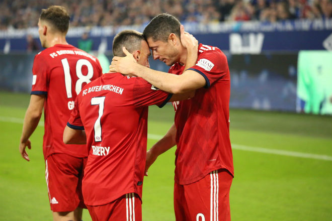 Schalke 04 - Bayern Munich: Phủ đầu choáng váng, penalty định đoạt - 1