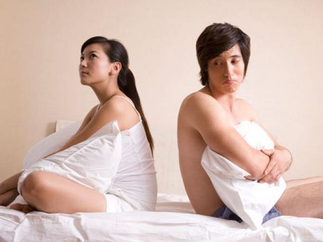 Tình yêu - Giới tính - Ngán ngẩm chồng ban ngày hằm hè đánh vợ, tối khều tay đòi "tí toáy tí mẻ"