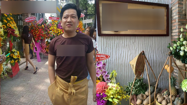 Ngoài bất động sản, xe hơi tiền tỷ, Trường Giang còn là một nhà kinh doanh mát tay. Bên cạnh việc chạy show, anh còn còn mở nhà hàng mang chuyên về các món cơm hương vị quê nhà tại một vị trí “đắt đỏ” tại quận 3, TP HCM.