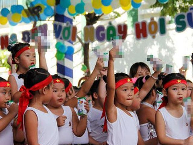 Có bắt buộc học sinh Hà Nội tham gia chương trình Sữa học đường? - 1