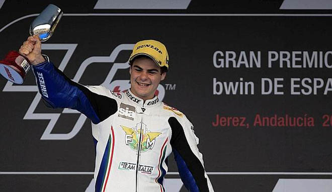 Đua xe MotoGP: 2 lần hành xử điên rồ hỏng cả sự nghiệp - 1
