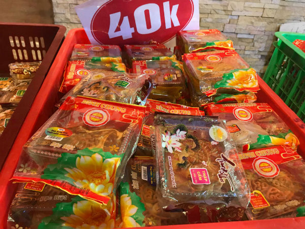 Hậu Trung thu: Bánh nướng, dẻo giảm giá "kịch sàn" mà khách vẫn dửng dưng - 2