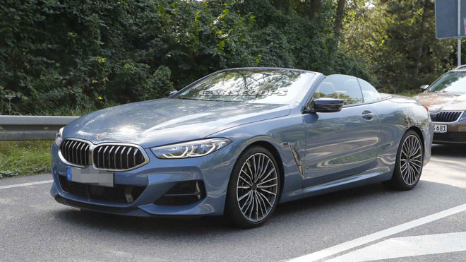 BMW 8-Series mui trần lộ ảnh chạy thử trên phố - 1