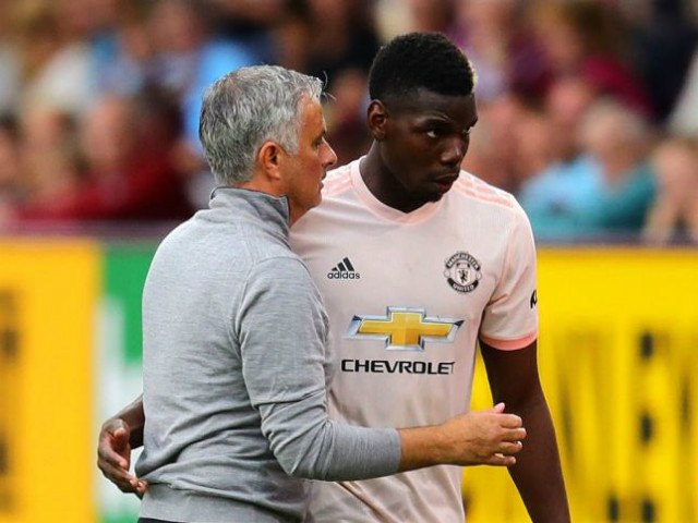 MU thua đội hạng nhất: Mourinho tuyên bố cực sốc với Paul Pogba