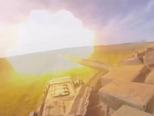 Media - Xe tăng T-72 tác chiến, lặn nước cực linh hoạt trong tập trận ở Nga