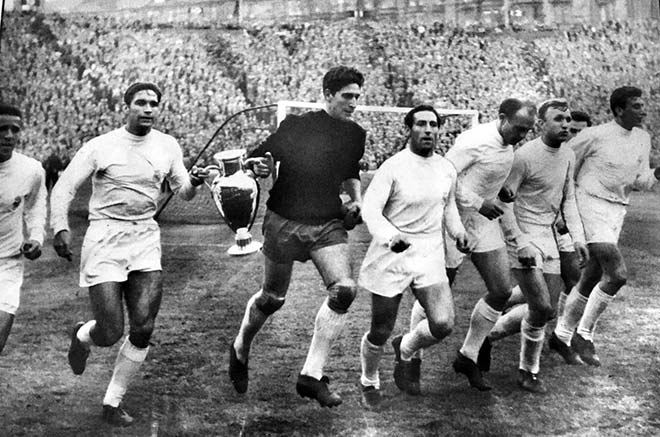 Di Stefano giúp Real hóa siêu cường, Barca mắc sai lầm thế kỷ - 4