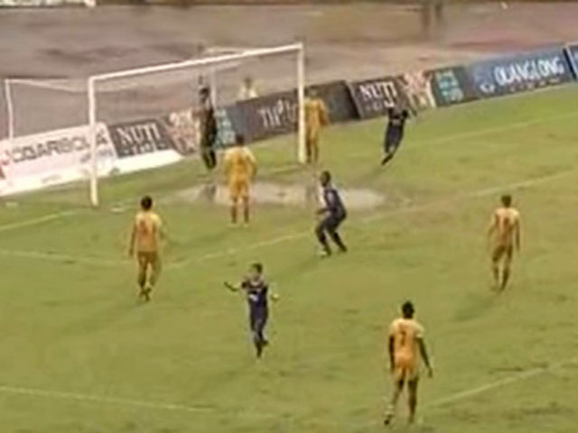Trực tiếp SLNA - FLC Thanh Hóa: Xà ngang ”ma ám” (KT)